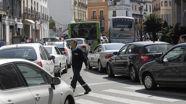 Circulación densa en la calle Capitulares