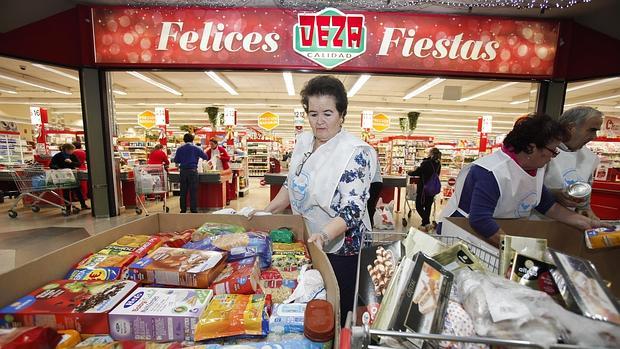 Uno de los supermercados de la cadena Deza