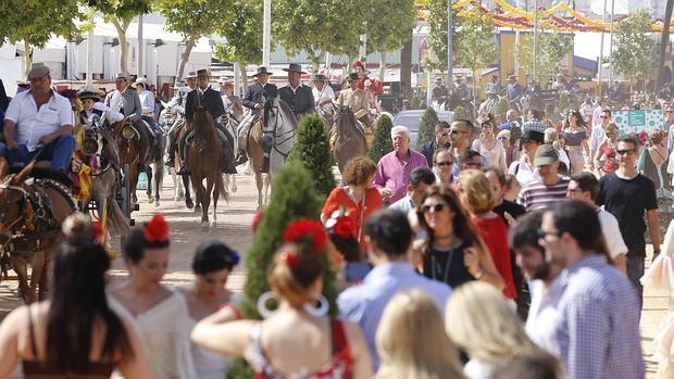 Ambiente durante la pasada edición de la Feria de Córdoba