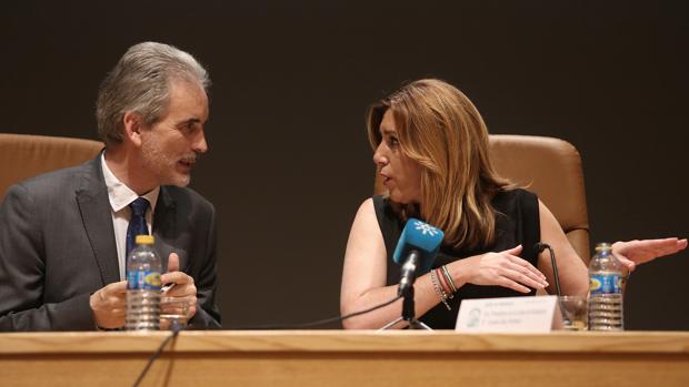 Aquilino Alonso y Susana Díaz, durante las jornadas en la Escuela de Ingeniería