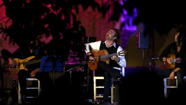 José Antonio Rodríguez, durante su concierto en el Patio de los Naranjos