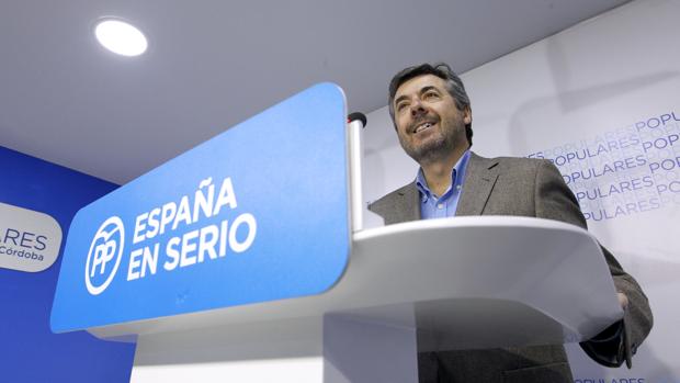 Miguel Ángel Torrico en la sede del PP cordobés