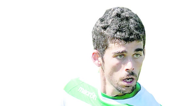 José Antonio Caro, en un entrenamiento con el Betis