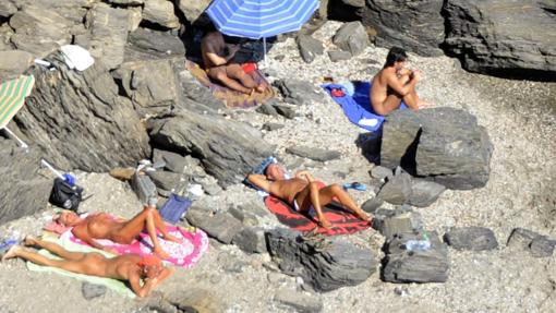 Turistas en una playa de Málaga