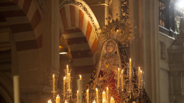 ¿Los Dolores antes que el Descendimiento?