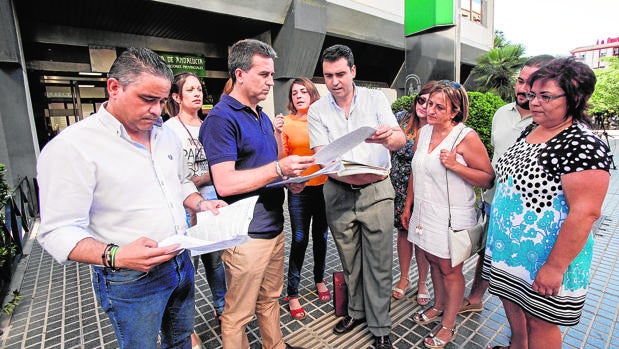 IU ve irregularidades de la Junta en el cierre de unidades de dos colegios de Fuente Palmera