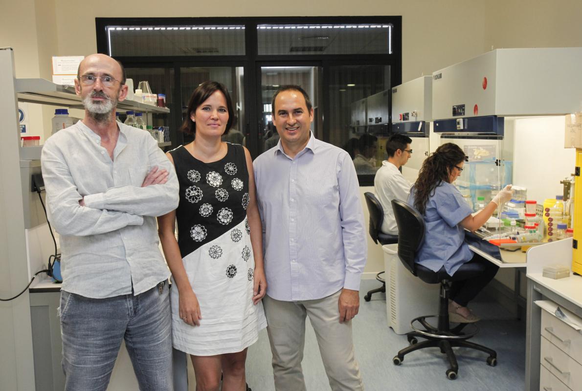 Los directivos de Canvas Biotech, en la sede de la empresa en Rabanales 21