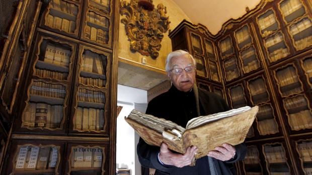 Nieto Cumplido, cuando la Mezquita-Catedral cabe en una voz