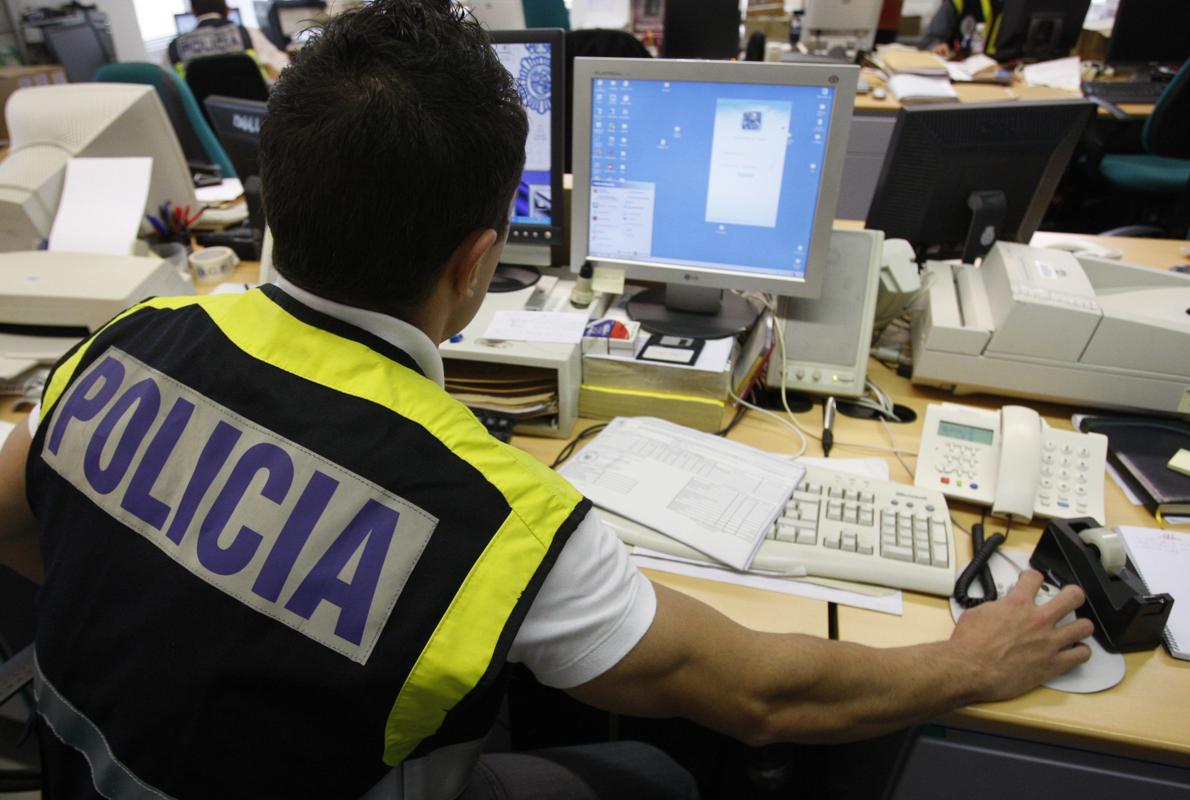 Agente de la Brigada Central de Investigación Tecnológica de la Policía Nacional