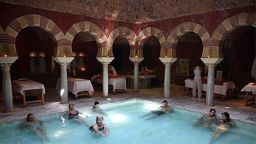 Una de las piscinas de Hammam Al Ándalus Córdoba