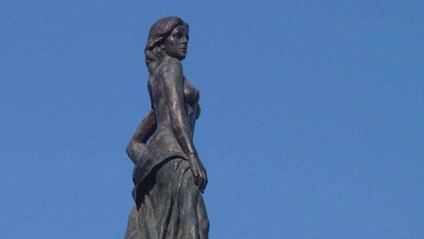 Torremolinos «indulta» al Monumento al Turista de Sandokán