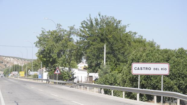 Carretera N-432 a su paso por Castro del Río