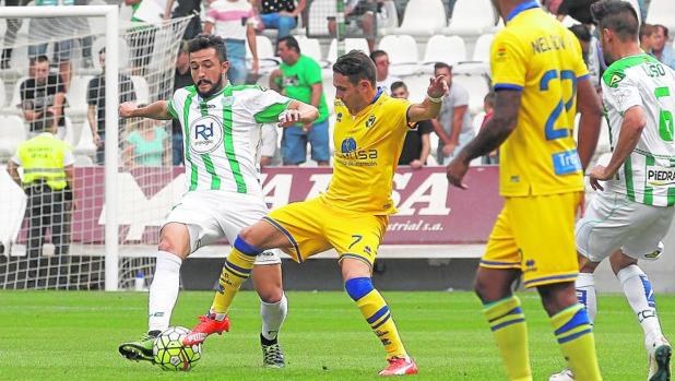 David Rodríguez, con la camiseta del Alcorcón en El Arcángel