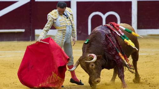 Enrique Ponce en su actuación en la Feria de Logroño