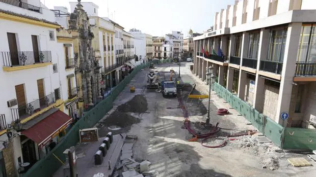 Obras en la calle Capitulares de Córdoba