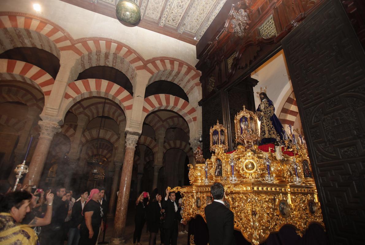 Entrada del Resctada a la Catedral