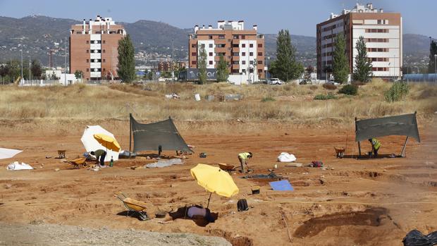 Trabajos de prospección arqueológica en el solar en que se levantará el hospital