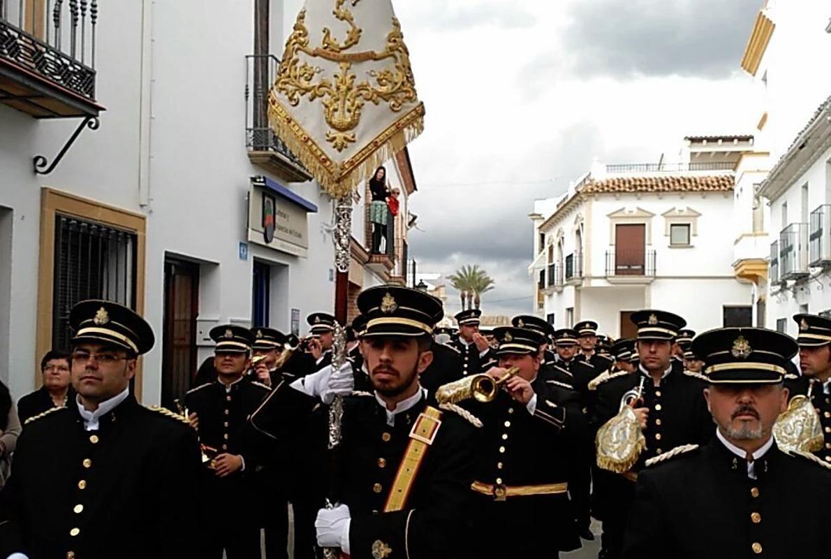 Banda de la Salud en procesión