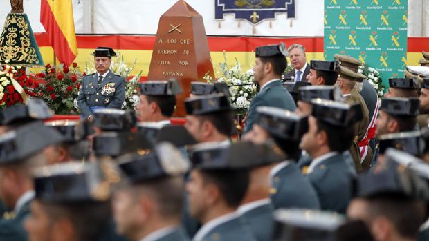 Acto de la Guardia Civil en el día del Pilar