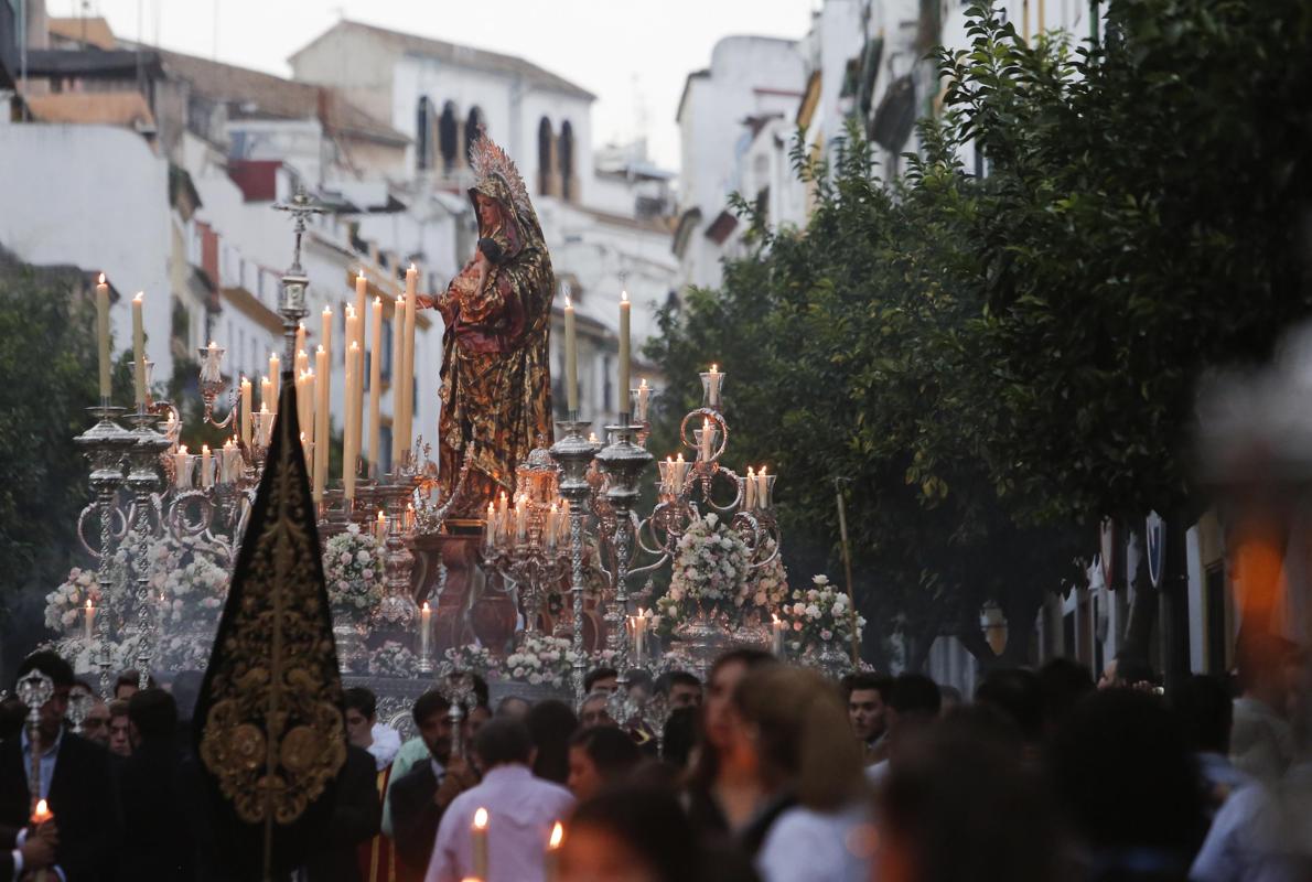 La Virgen del Amparo ayer en procesión