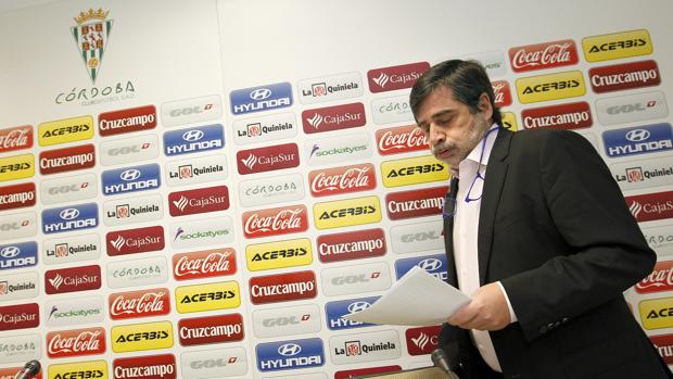 Carlos González en la sala de prensa de El Arcángel