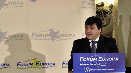 Gabriel Cruz durante su intervención en el Forum Europa Tribuna Andalucía