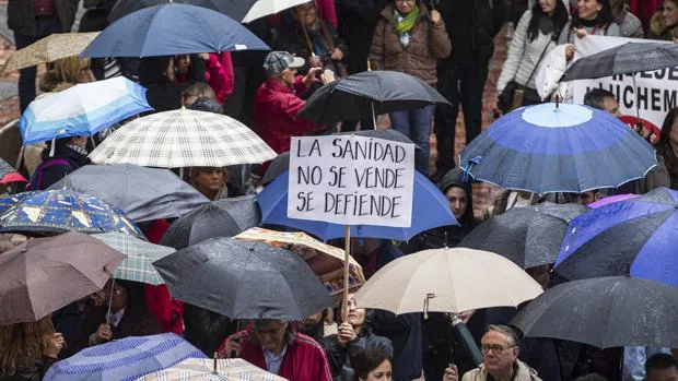 Marcha en protesta por los recortes sanitarios el domingo 27 en Málaga