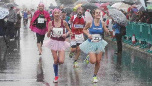 Participantes en la San Silvestre del Figueroa