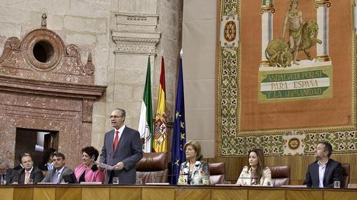 Así quedó la Mesa del Parlamento tras su polémica constitución