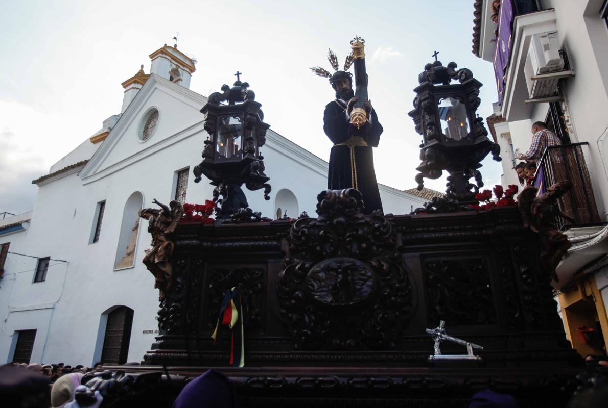 Nuestro Padre Jesús de la Pasión, durante su procesión