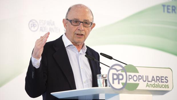 El Gobierno quiere tener aprobados los presupuestos «a comienzos del verano»