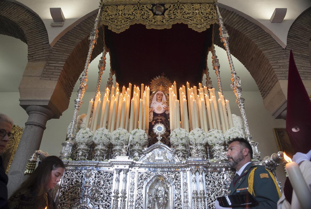 Paso de palio de María Santísima del Dulce Nombre