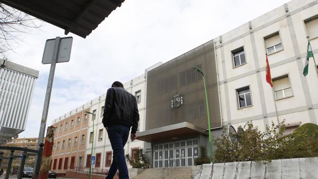 Fachada principal de la Audiencia Provincial de Córdoba