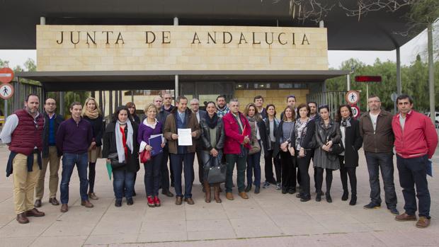 Padres de colegios concertados exigen a Educación que se «garantice» el derecho a decidir