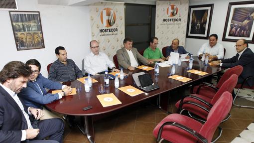 Imagen de una junta directiva de Hostecor en 2013