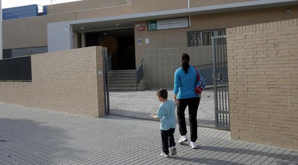 La Junta adscribirá a los alumnos del CEIP Noreña al IES Trassierra