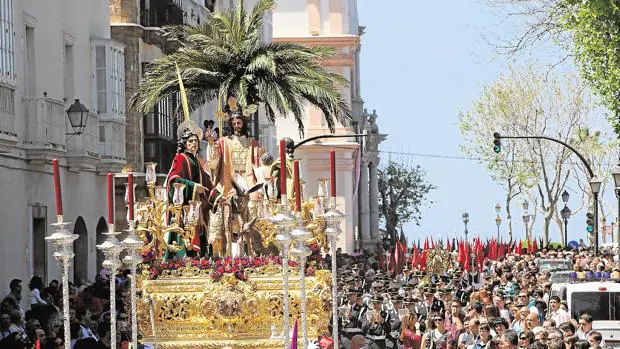 Foto del archivo de la salida procesional de La Borriquita
