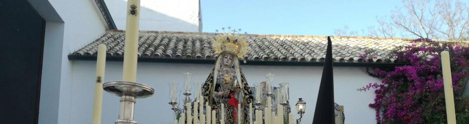 La Virgen de los Dolores, en el momento de salir