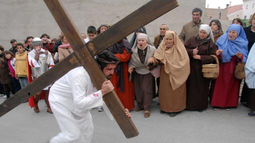 Varios municipios culminan la Semana Santa con una representación viviente de las escenas de la Pasión