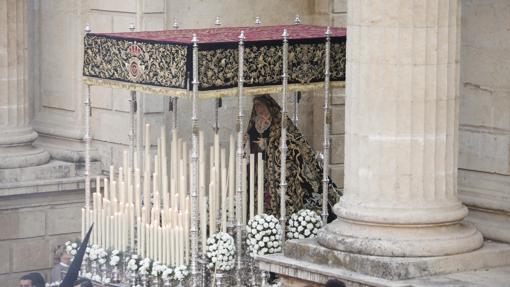 Virgen del Rosario Coronada