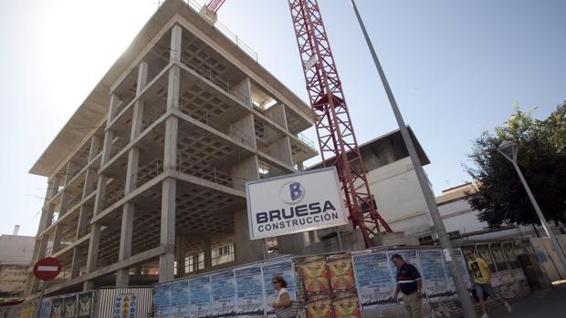 Obras paralizadas del futuro centro de salud de Huerta de la Reina