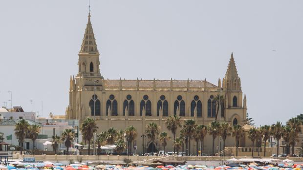 El popular santuario de la Virgen de Regla de Chipiona