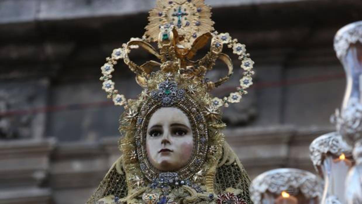 Rosario público de las hermandades desde Catedral hasta Santo Domingo