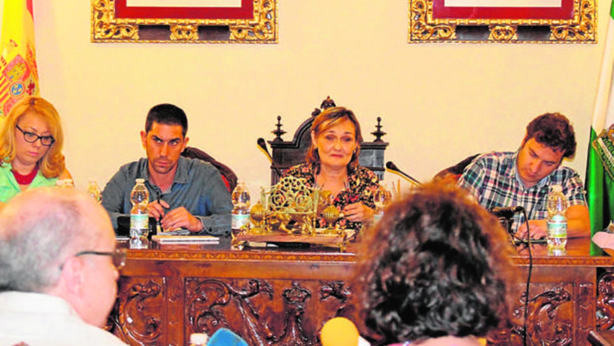 Pleno celebrado en Aguilar con la ausencia del alcalde, Francisco Juan Martín