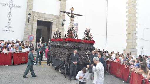 El Cristo del Perdón, al salir de la iglesia de Santa Catalina