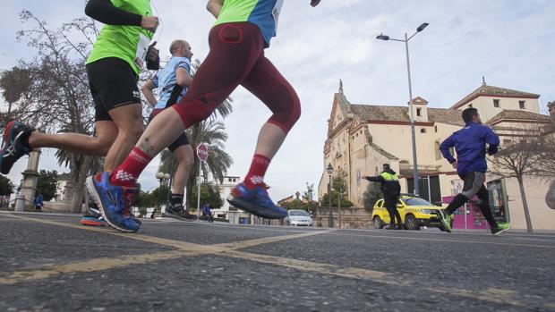 Participantes en una carrera popular en Córdoba