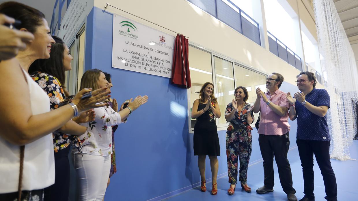 Inauguración del pabellón junto al Instituto Fidiana, el lunes