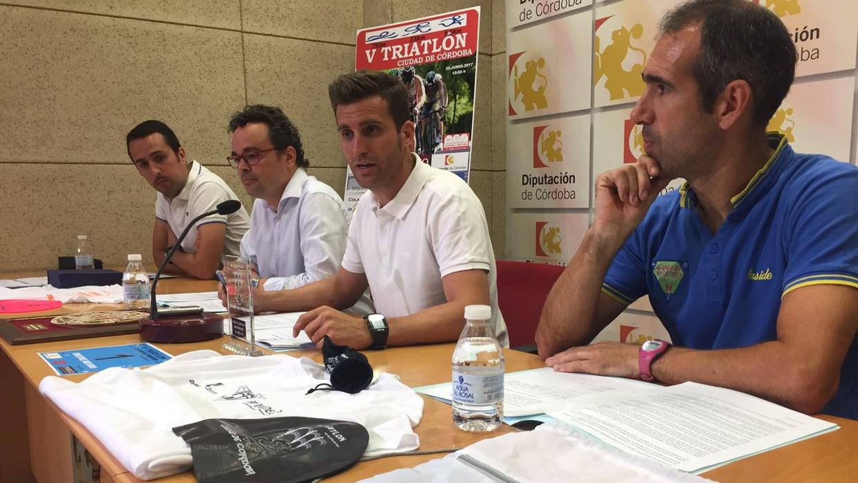 Un momento de la presentación del Triatlón Ciudad de Córdoba este martes en la Diputación