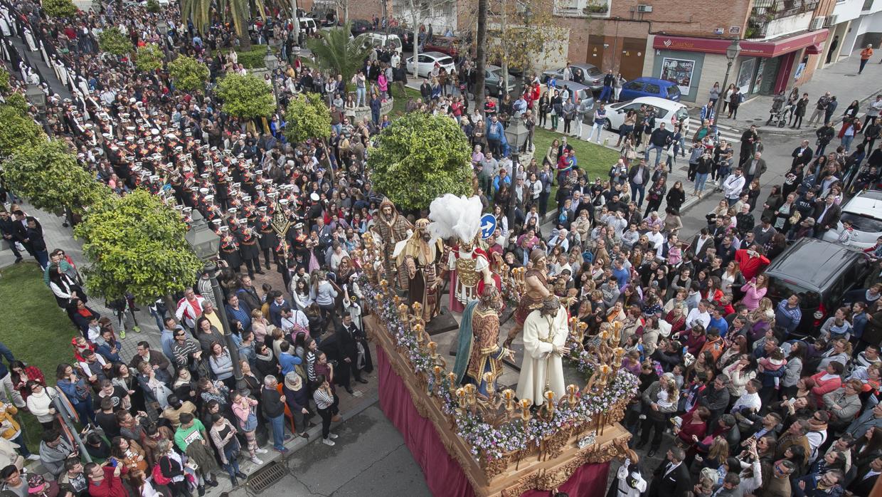 Agrupación Musical Santa Vera-Cruz, tras el Señor del Silencio