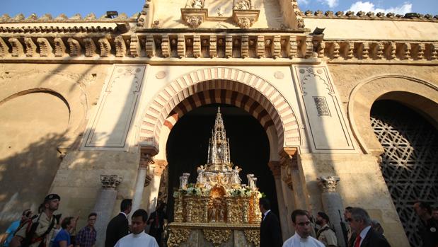 Así fue la procesión del Corpus Christi de Córdoba